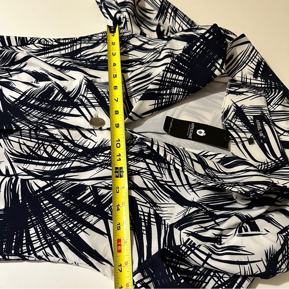 NWT Appleline Women's Cardigan Dress Long Sleeve Palm Print Black White Size 42 - Picture 3 of 11